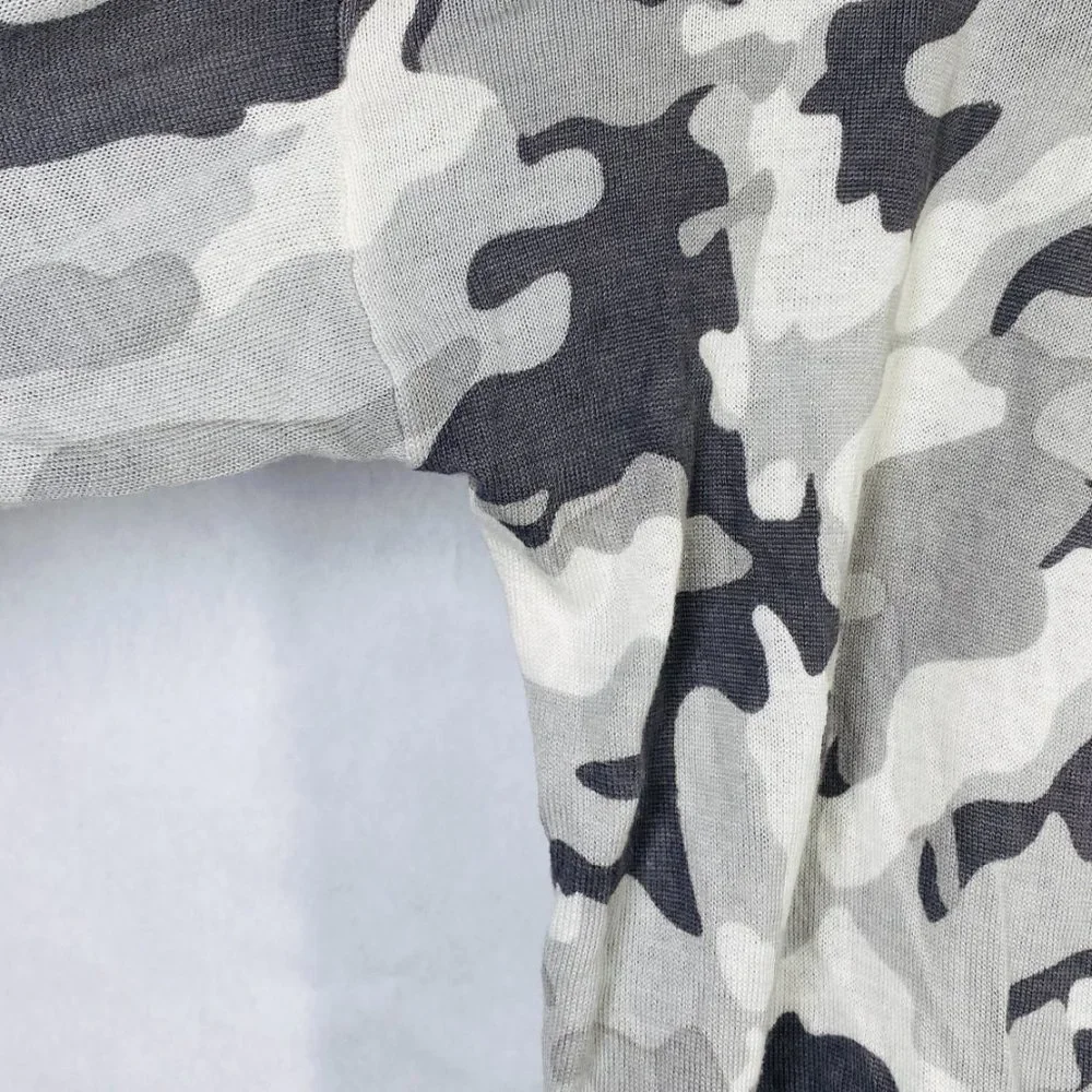 Evereve Jamison Open Back Camo Sweater - Picture 5 of 8